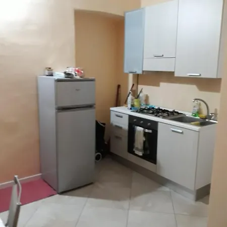 Monolocale Soana * Турин